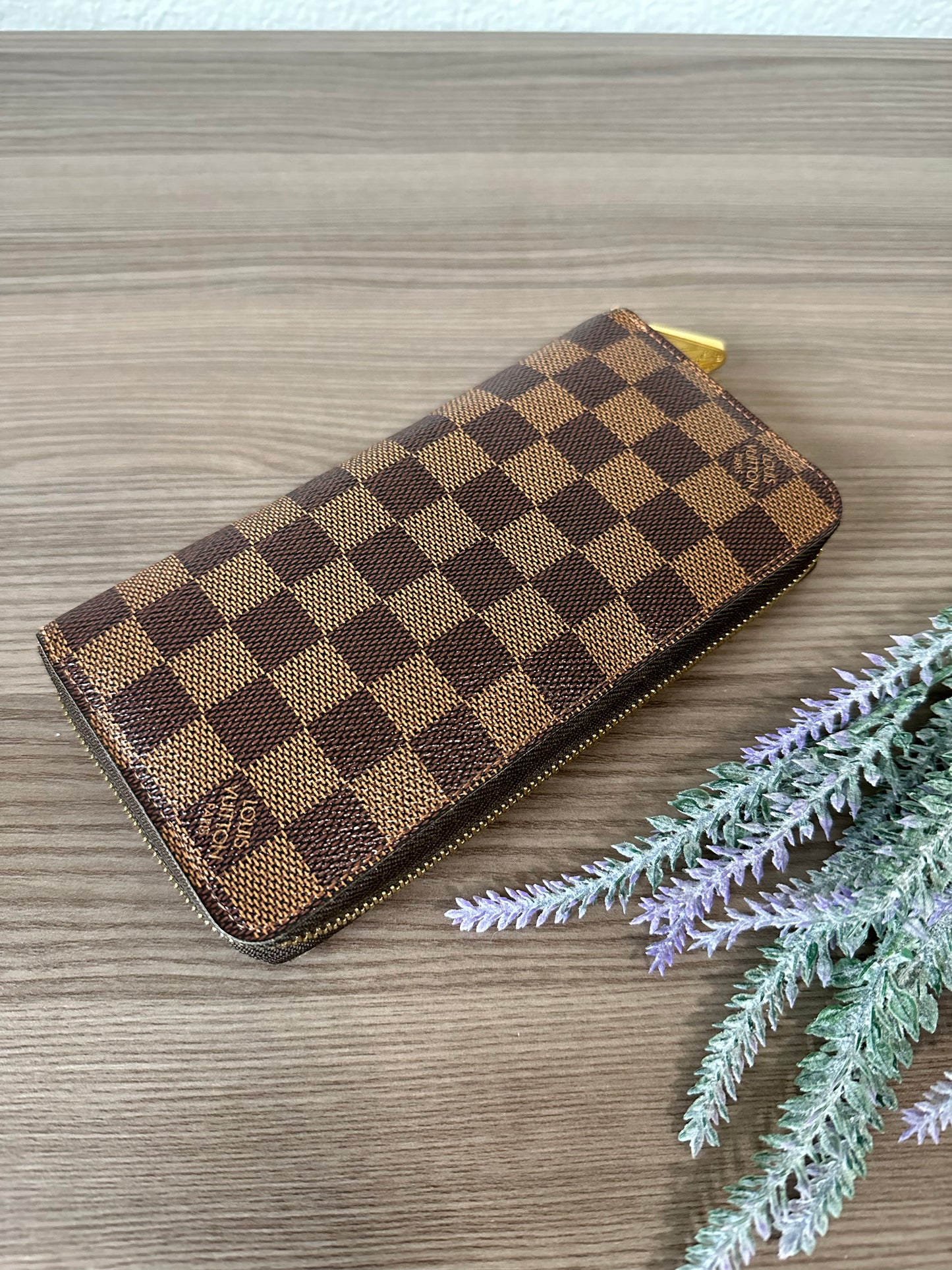 Pre-owned Louis Vuitton Damier Ebene Zippy Long Wallet