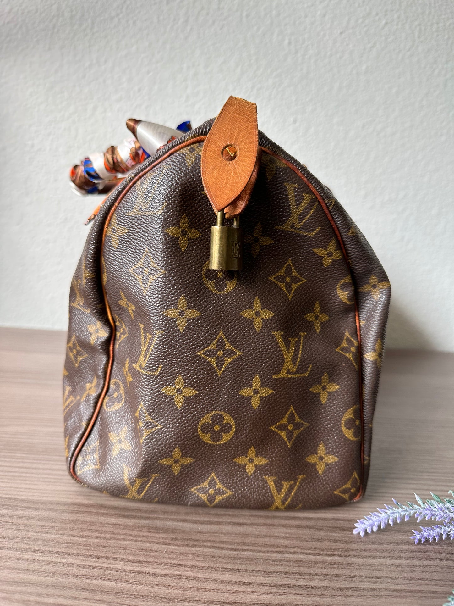 Pre-owned Authentic Louis Vuitton Speedy 30 Monogram Handbag