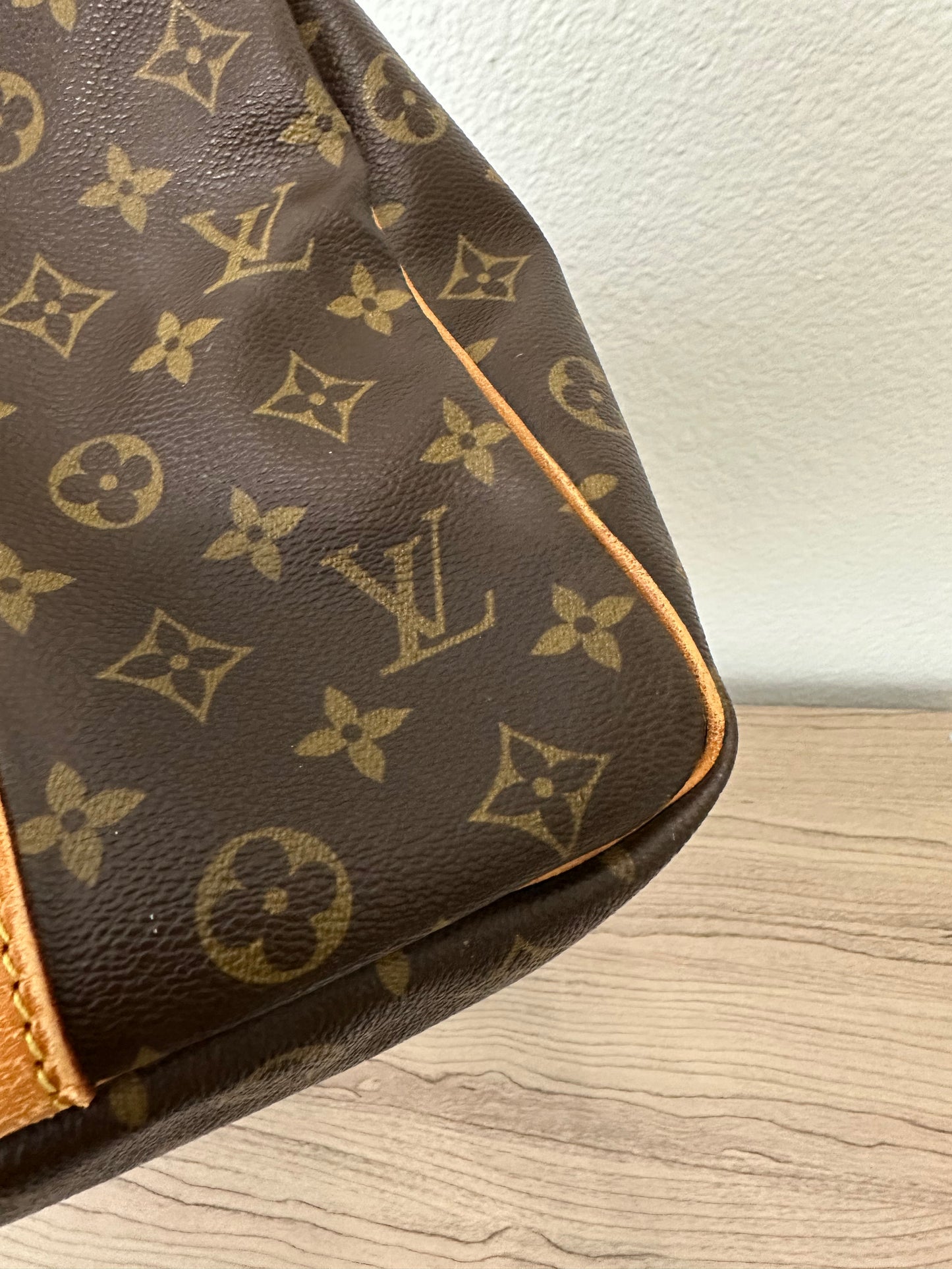 Pre-owned Louis Vuitton Keepall 50 Monogram Travel Handbag