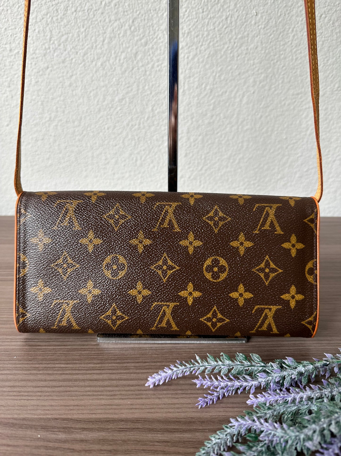 Pre-owned Authentic Louis Vuitton Pochette Twin GM Monogram Shoulder Bag