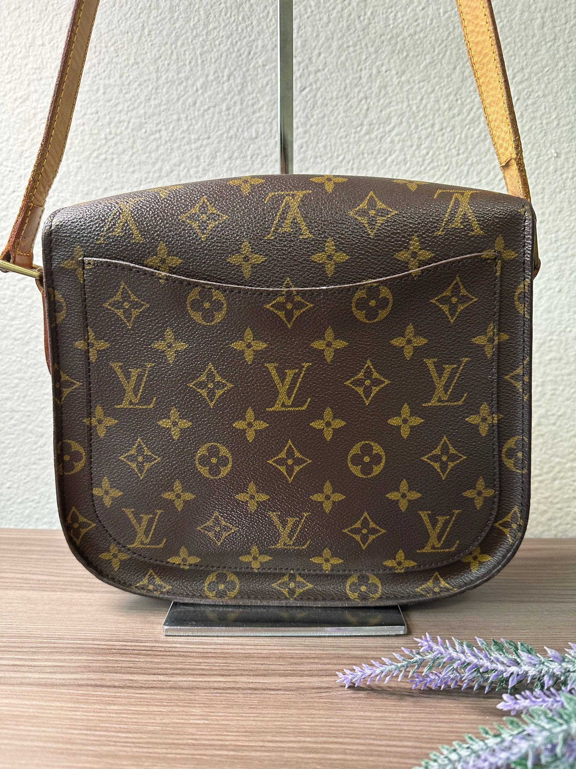 Pre-Owned Louis Vuitton Saint Cloud GM Monogram GM Crossbody Bag 