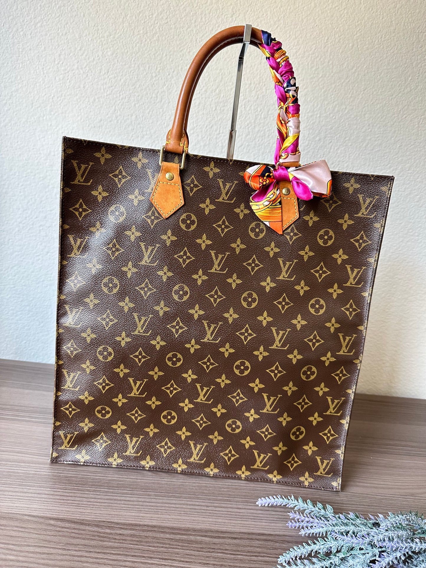 Pre-owned Authentic Louis Vuitton Sac Plat GM Monogram Handbag