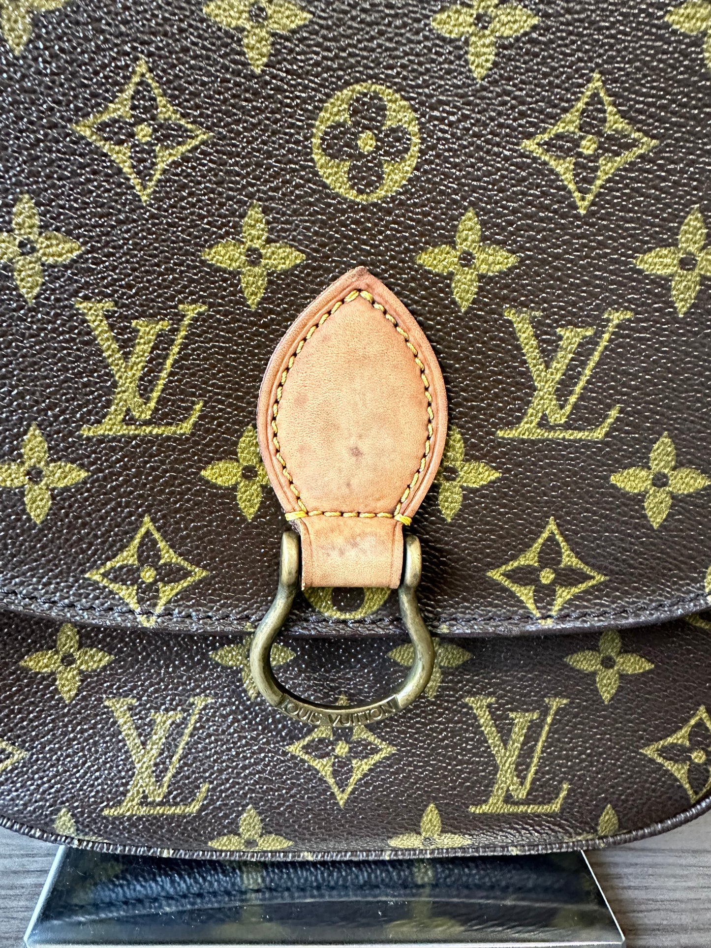 Pre-owned Louis Vuitton Saint Cloud MM Monogram Shoulder / Crossbody Bag