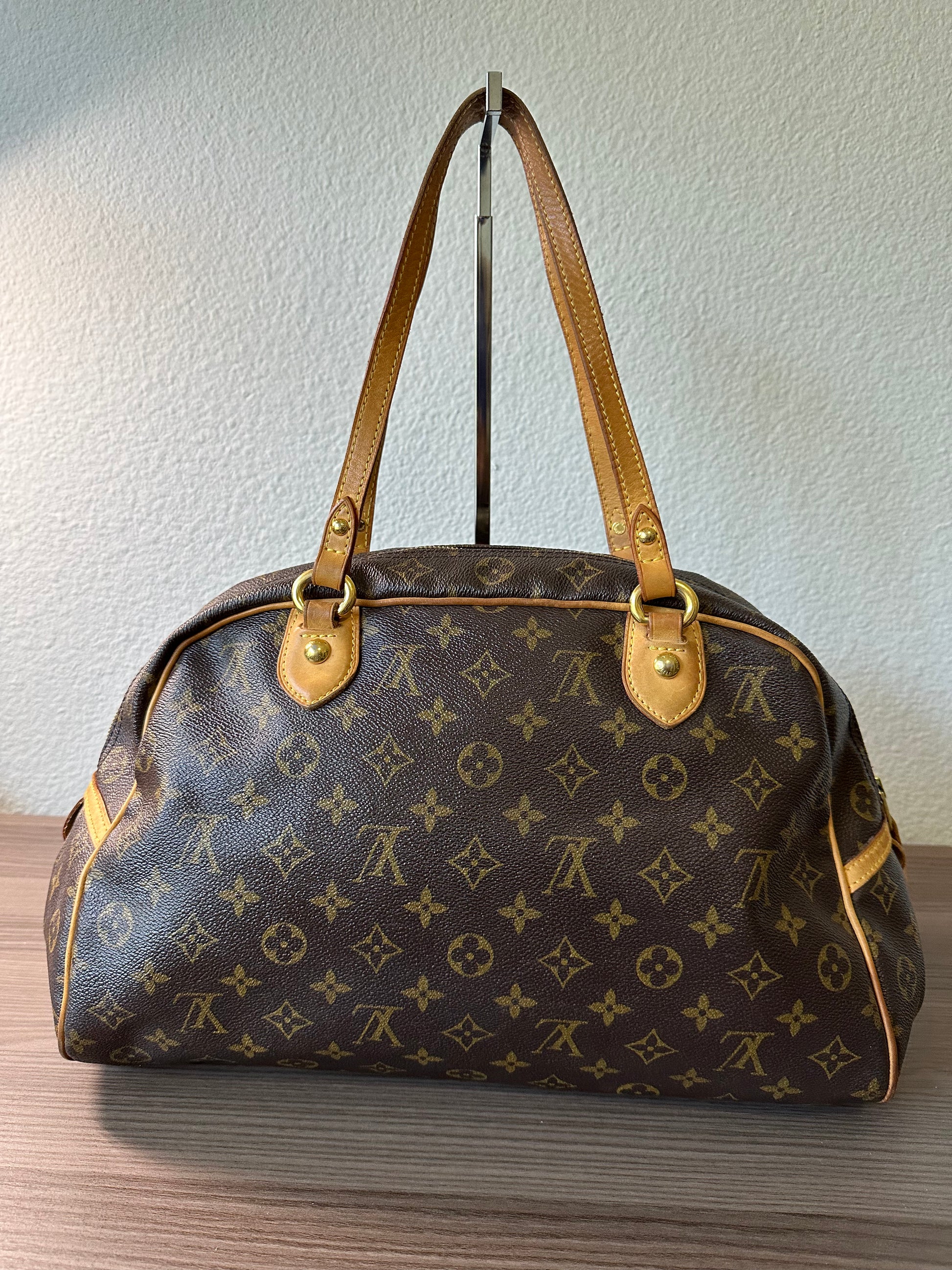 Pre-owned Louis Vuitton Montorgueil GM Monogram Handbag / Shoulder Bag –  LvChic20