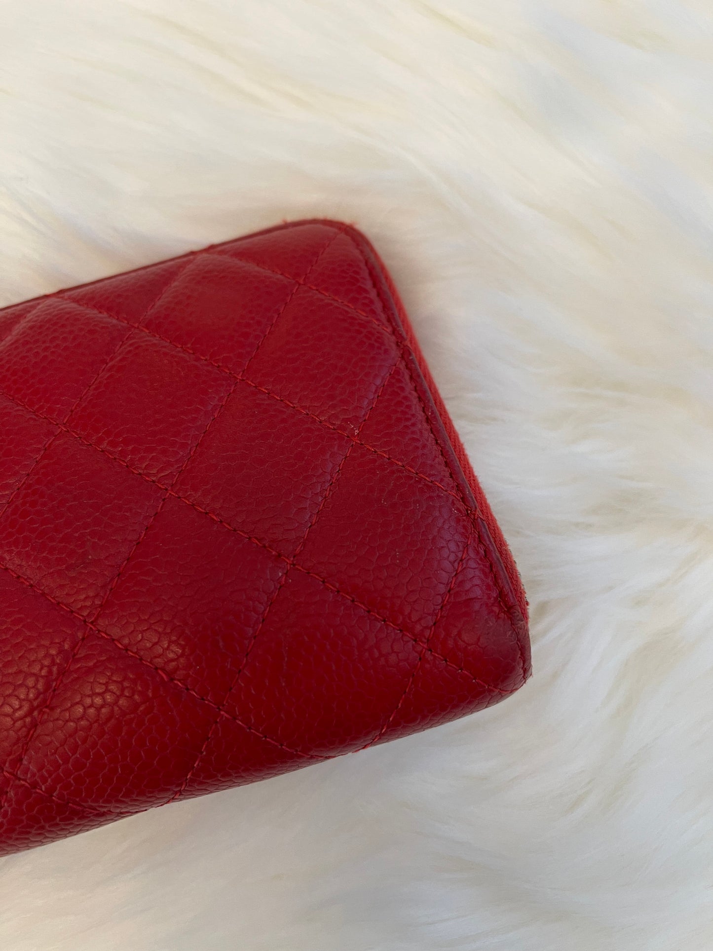 Pre-owned Chanel Matelasse Lambskin Zippy Red Long Wallet