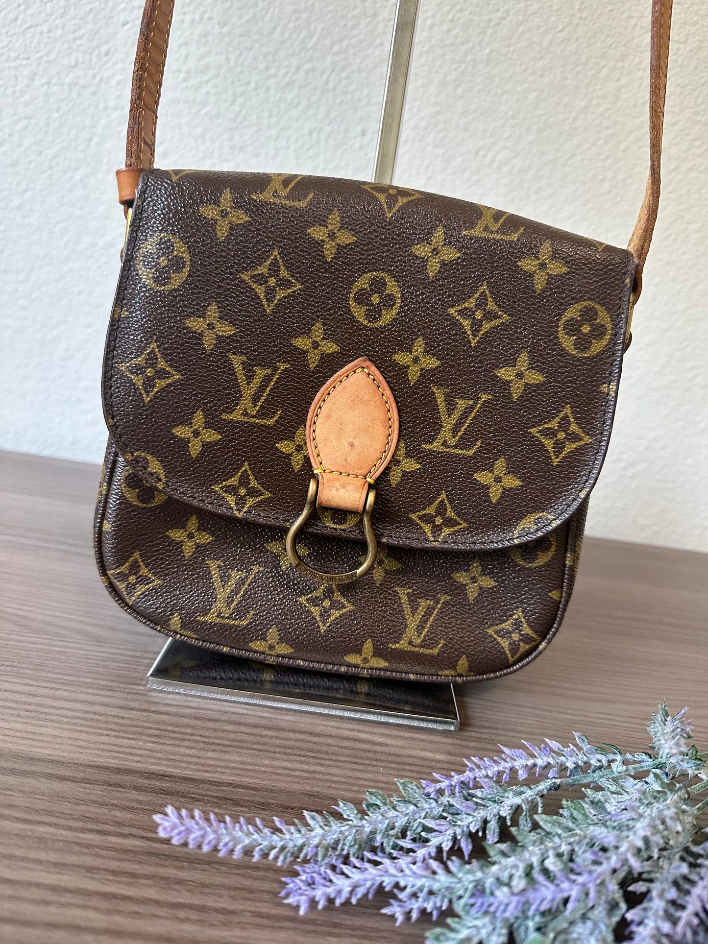 Pre-owned Louis Vuitton Saint Cloud MM Monogram Shoulder / Crossbody Bag