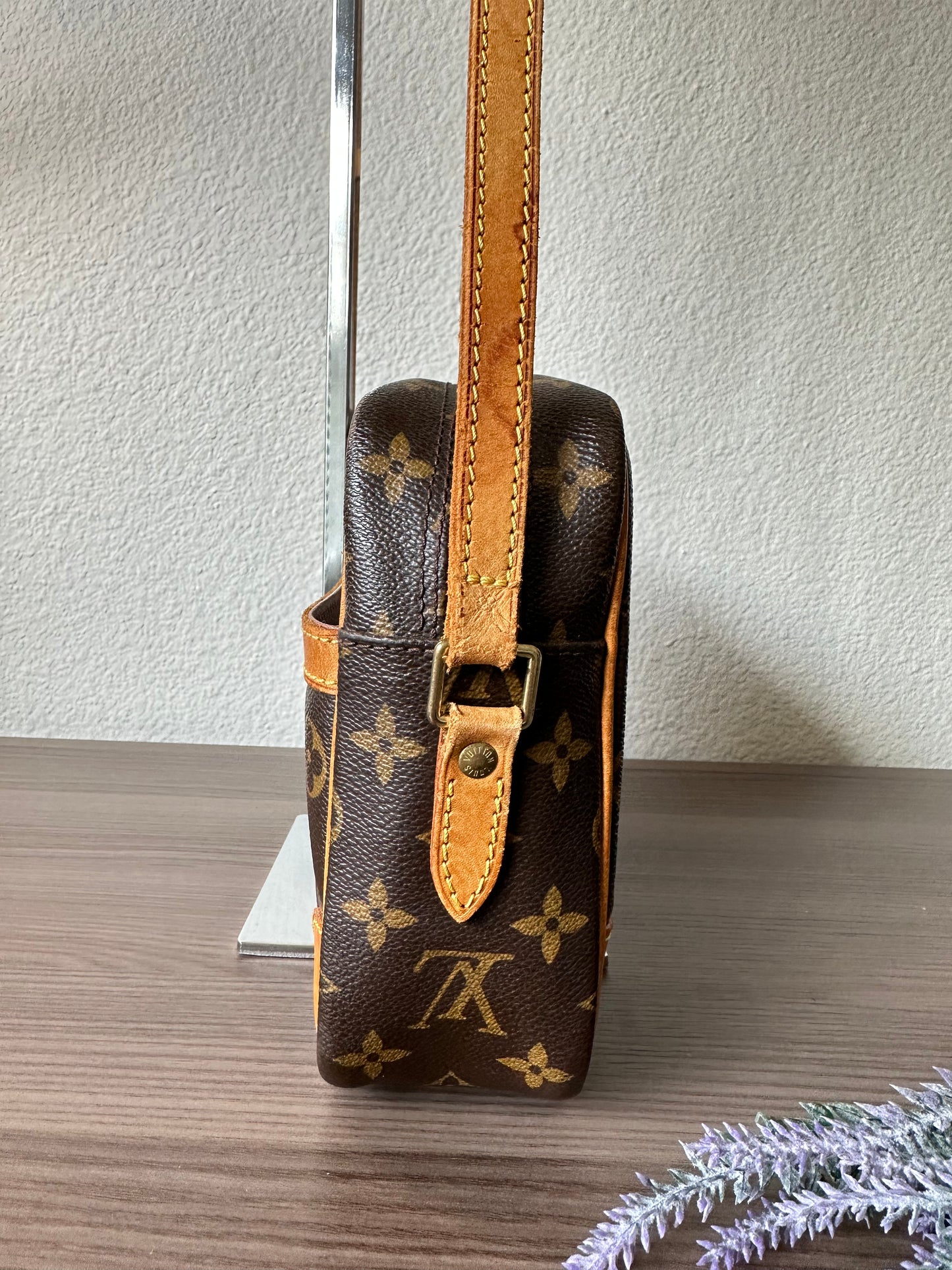 Pre-owned Louis Vuitton Trocadero 30 Monogram Shoulder / Crossbody Bag