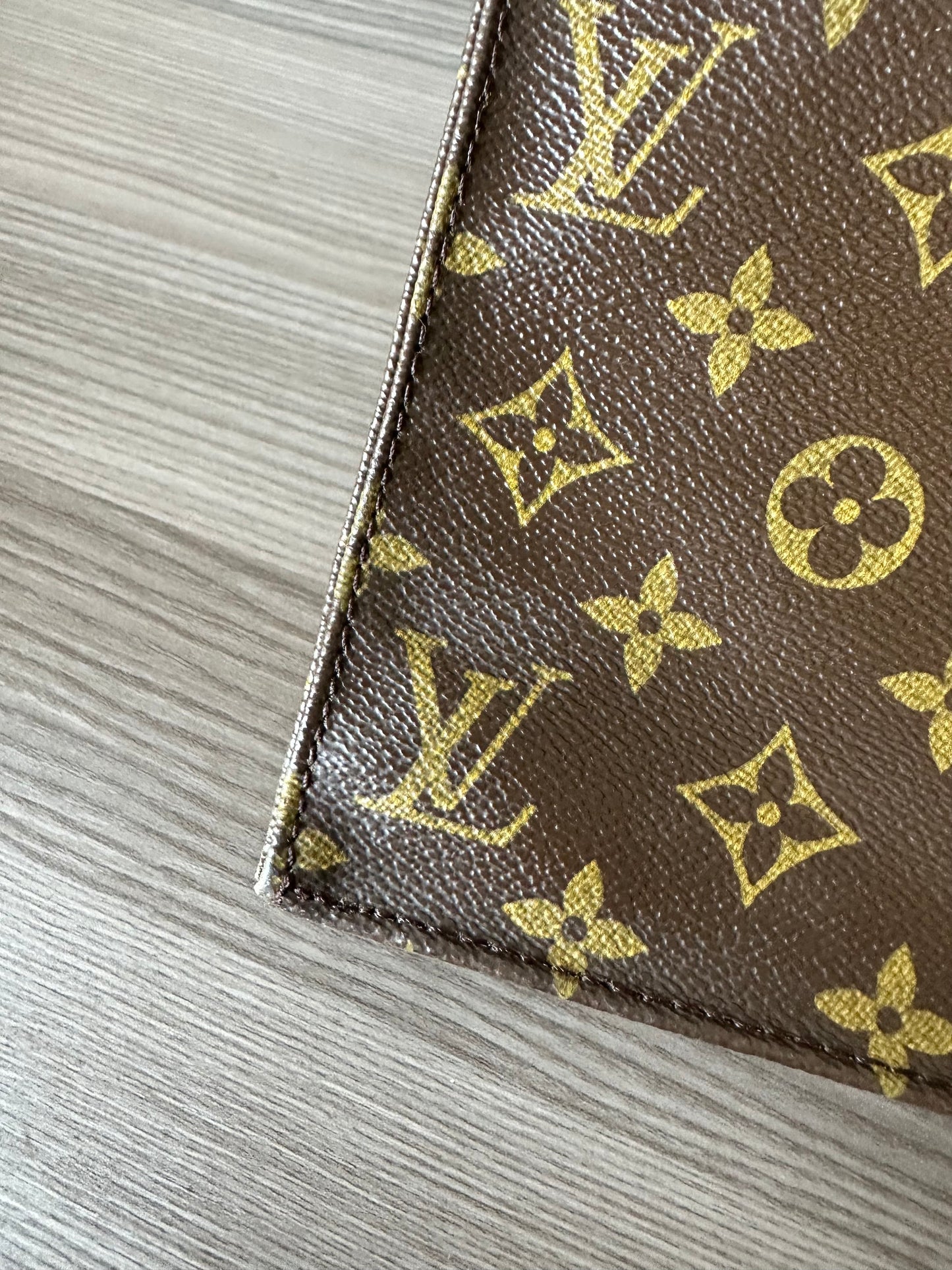 Pre-owned Authentic Louis Vuitton Sac Plat GM Monogram Handbag