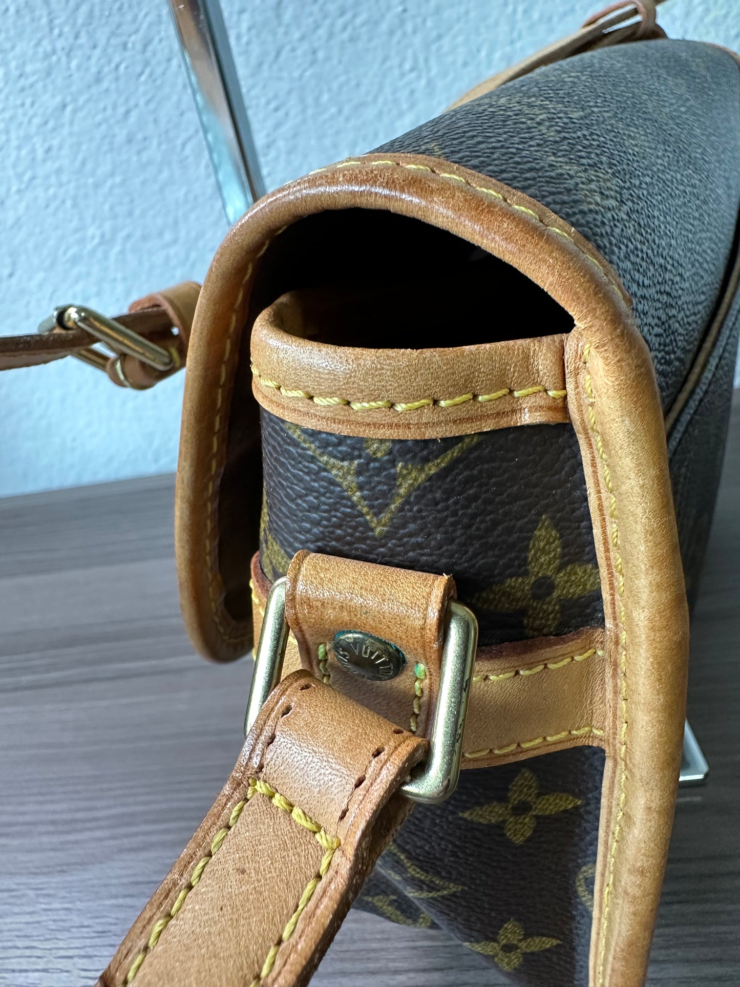 Pre-owned Authentic Louis Vuitton Sologne Crossbody / Shoulder Bag