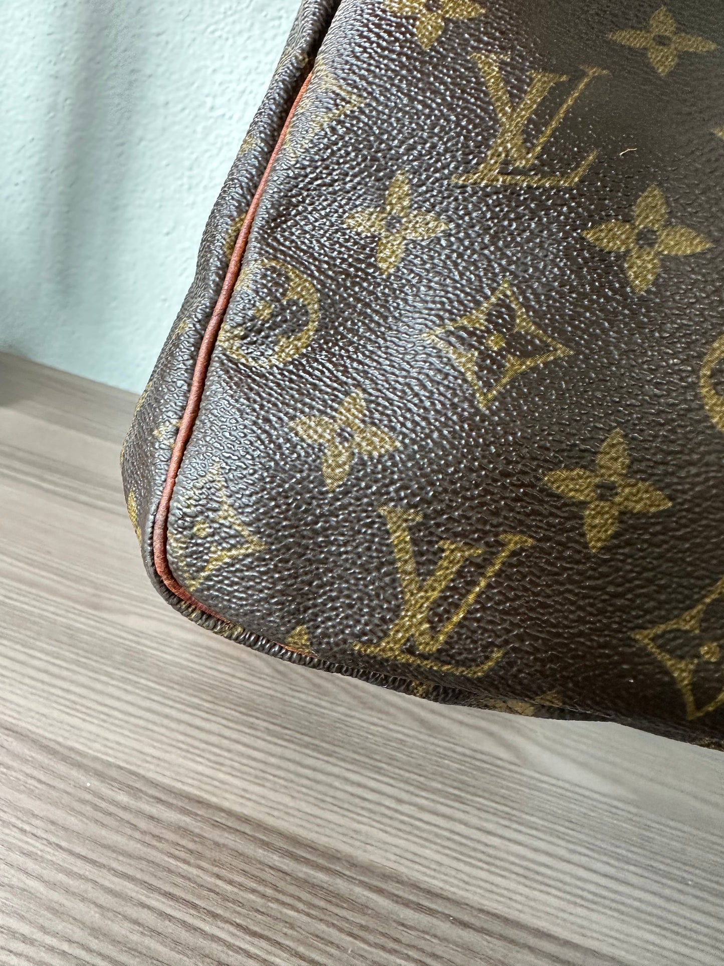 Pre-owned Authentic Louis Vuitton Speedy 30 Monogram Handbag