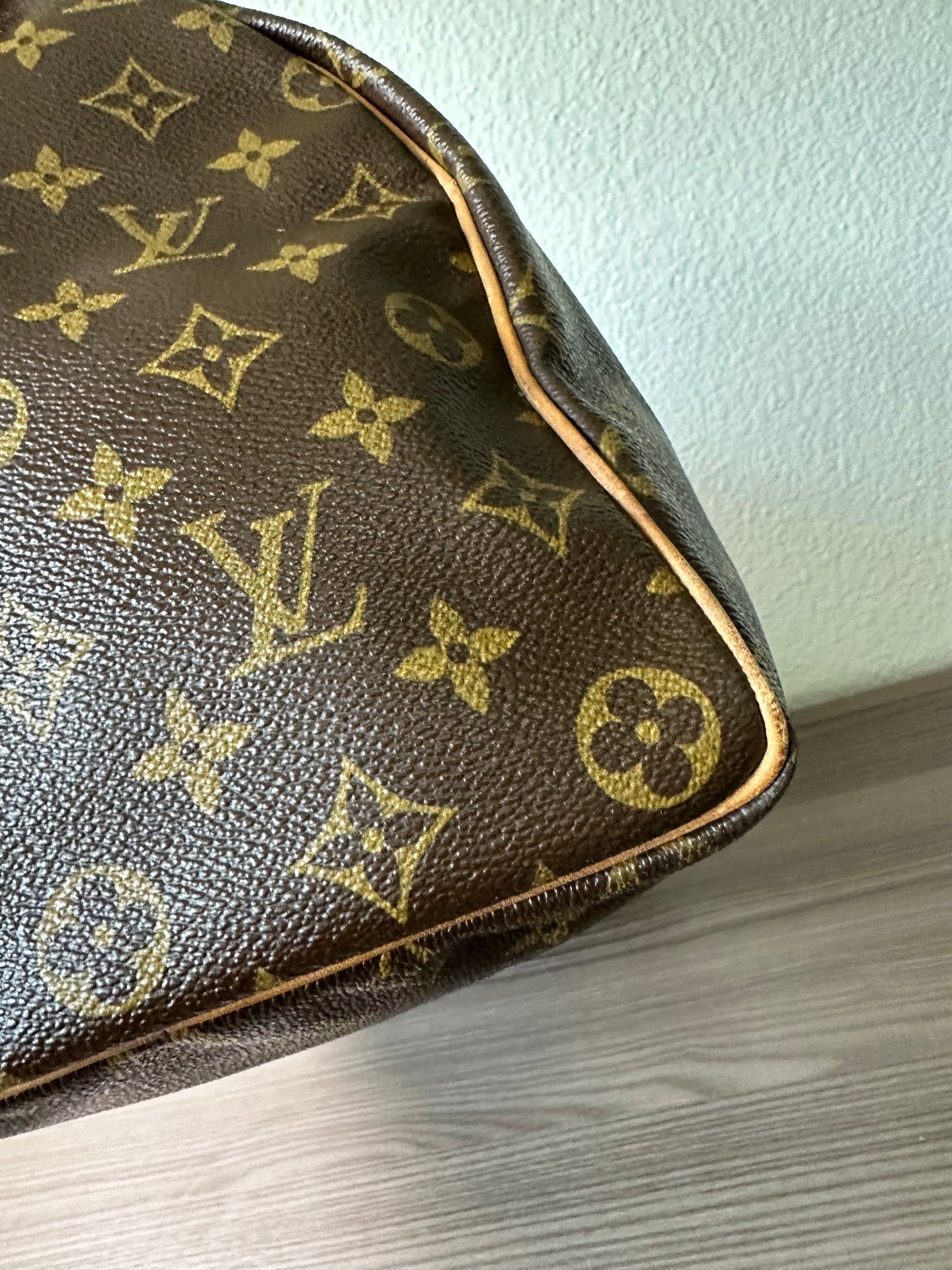 Pre-owned Authentic Louis Vuitton Speedy 40 Monogram Handbag