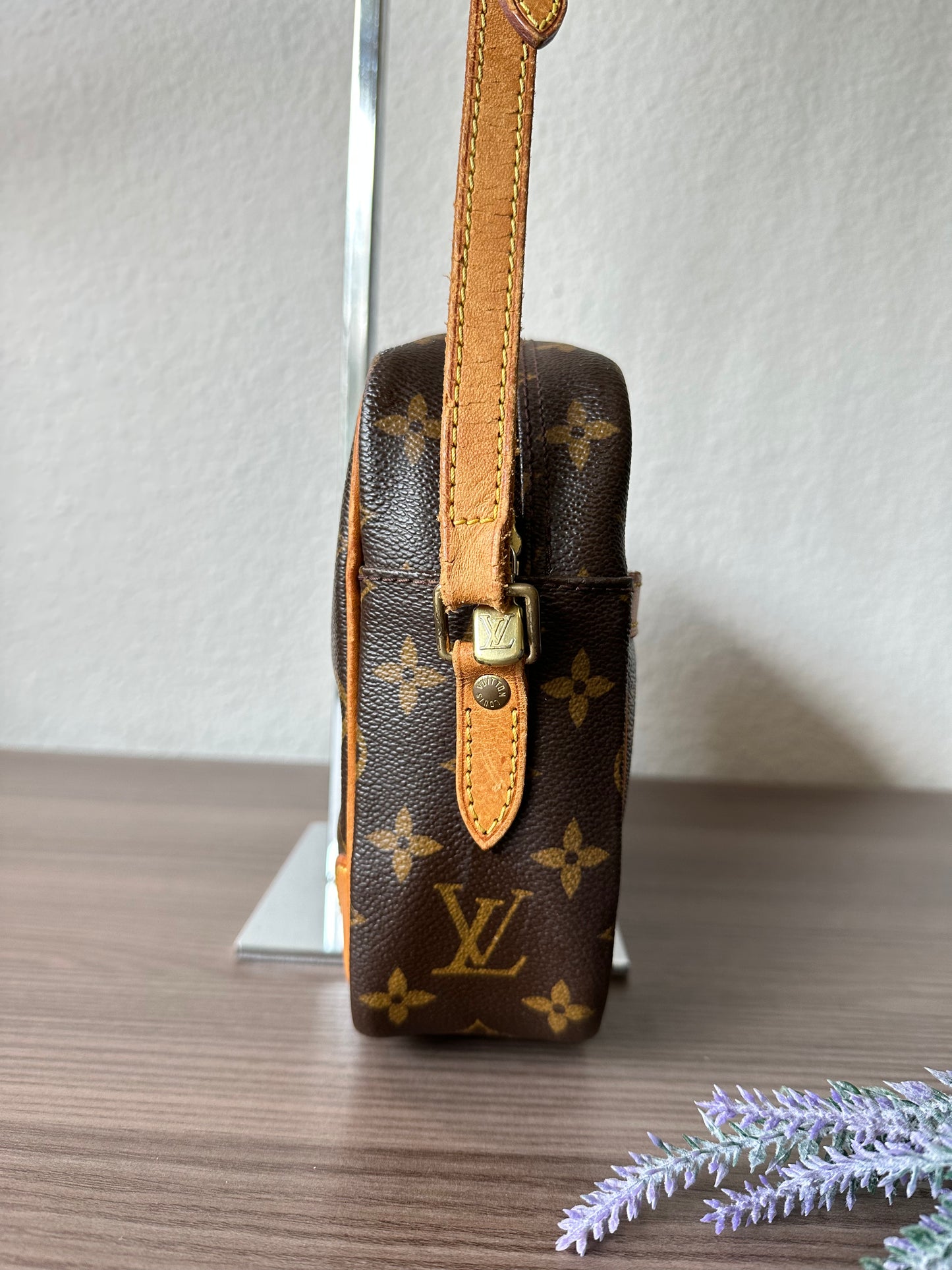 Pre-owned Louis Vuitton Trocadero 30 Monogram Shoulder / Crossbody Bag