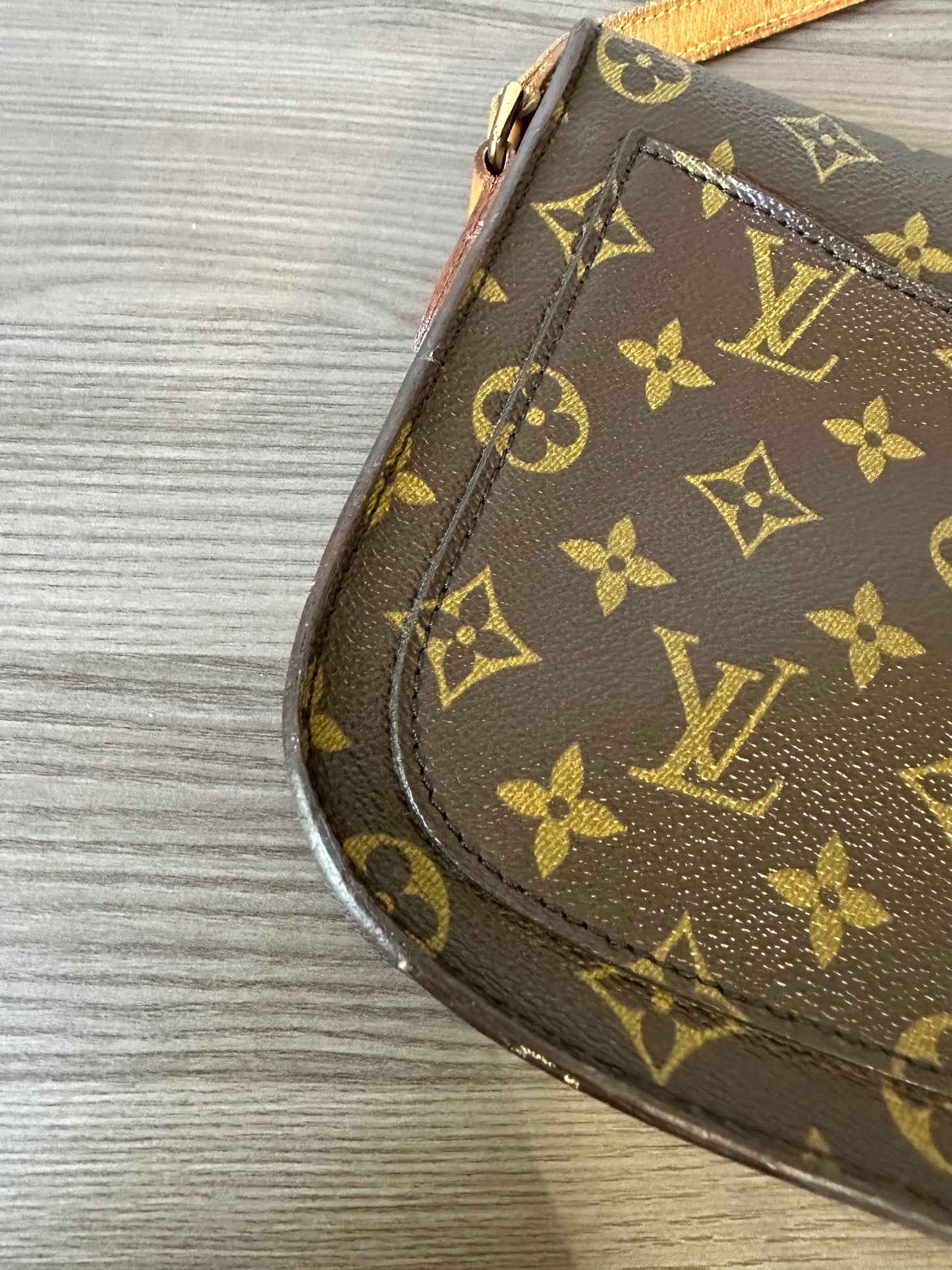 Pre-owned Louis Vuitton Saint Cloud MM Monogram Shoulder / Crossbody Bag