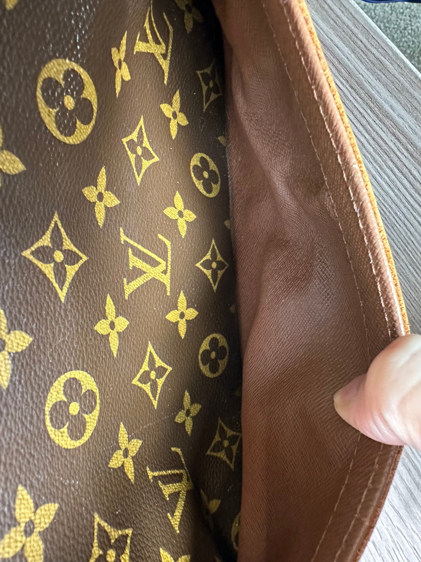 Pre-owned Louis Vuitton Trocadero 30 Monogram Shoulder / Crossbody Bag