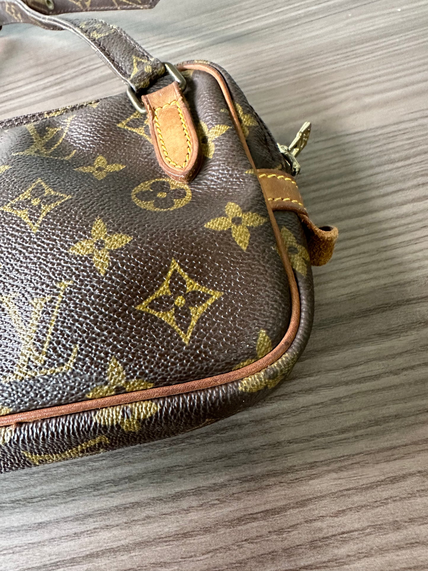 Pre-owned Authentic Louis Vuitton Marly Bandouliere Monogram Crossbody Bag