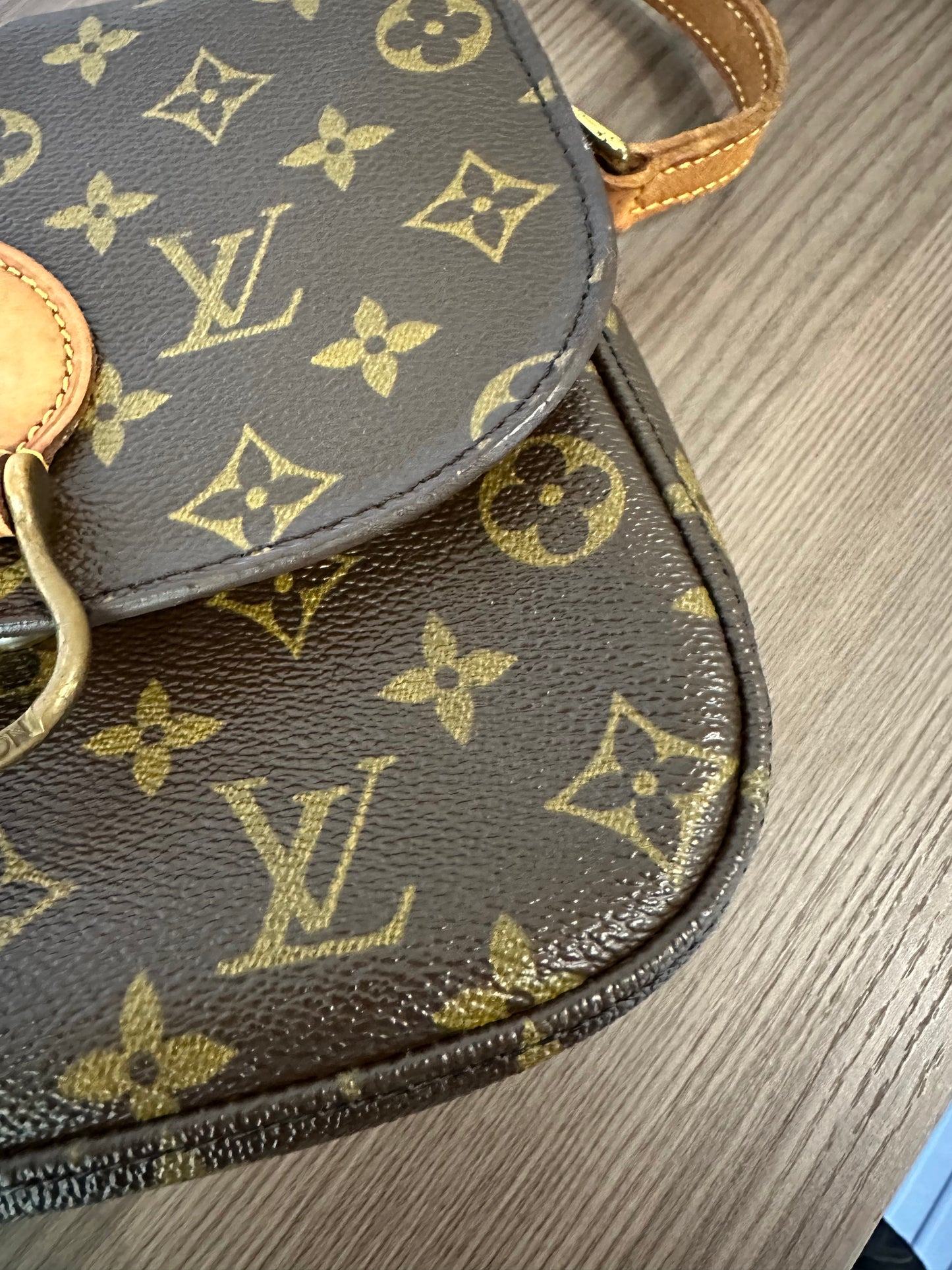 Pre-owned Louis Vuitton Saint Cloud MM Monogram Shoulder / Crossbody Bag