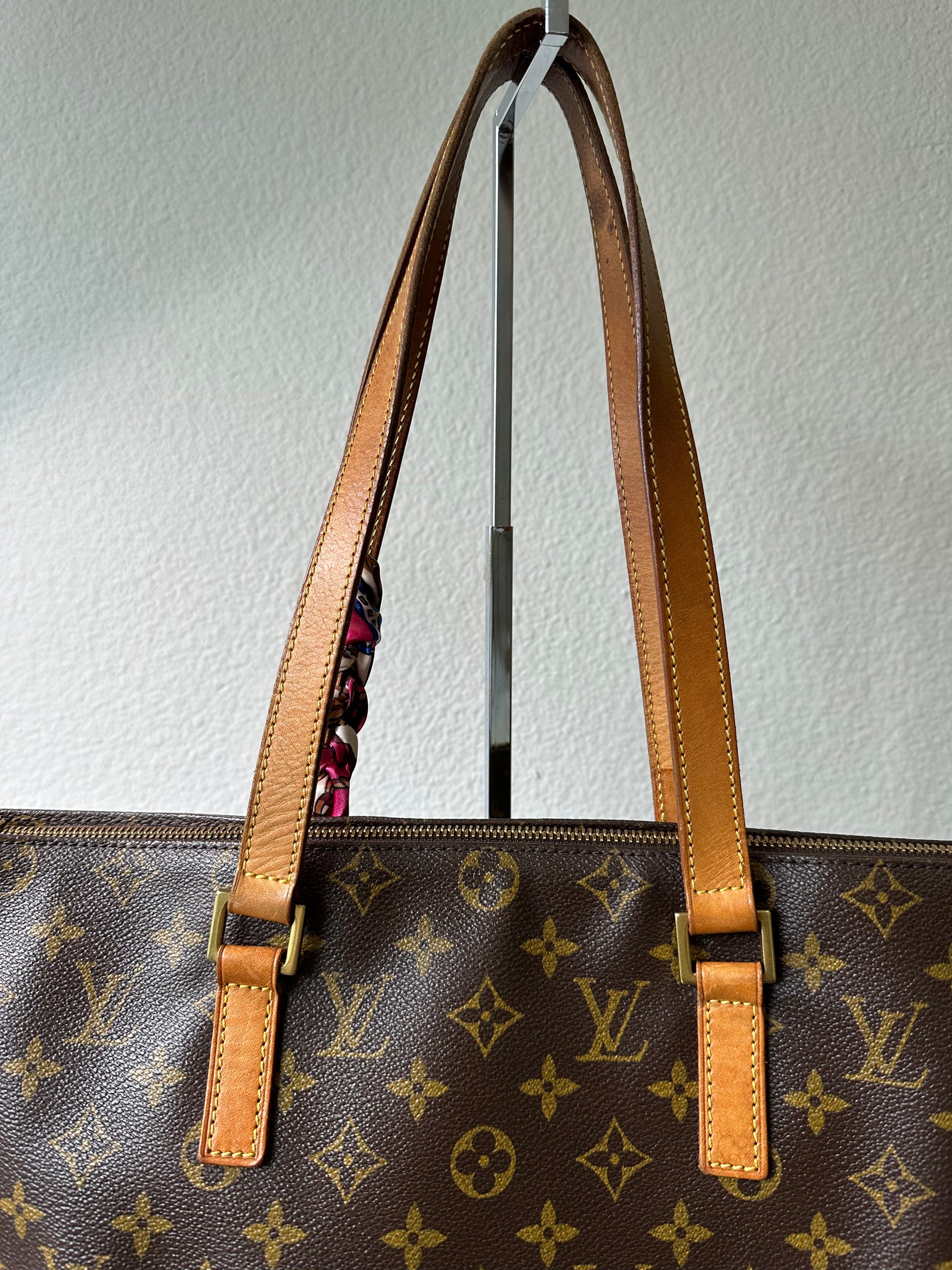 100% Authentic Louis Vuitton Cabas Mezzo Monogram Tote Bag