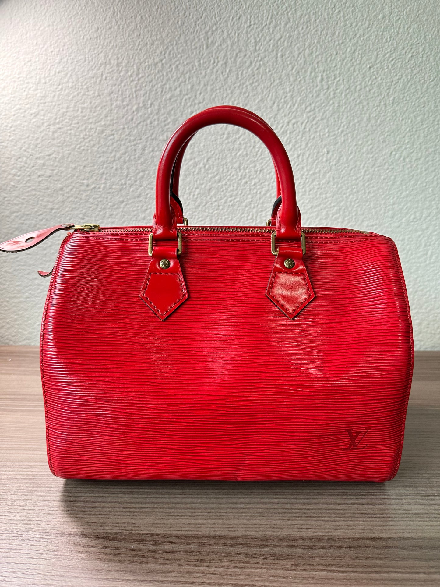 Pre-owned Louis Vuitton Speedy 25 Epi Red Handbag