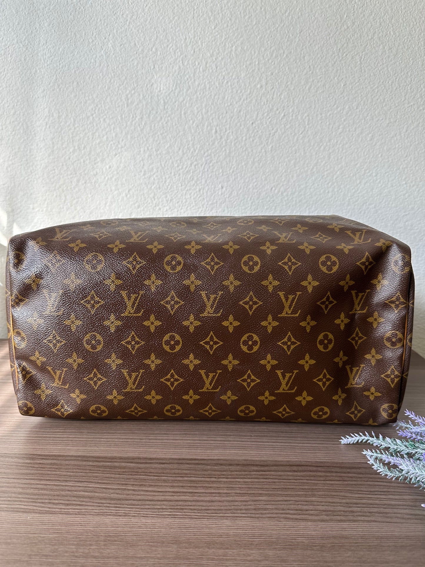 Pre-owned Louis Vuitton Speedy 40 Monogram Handbag