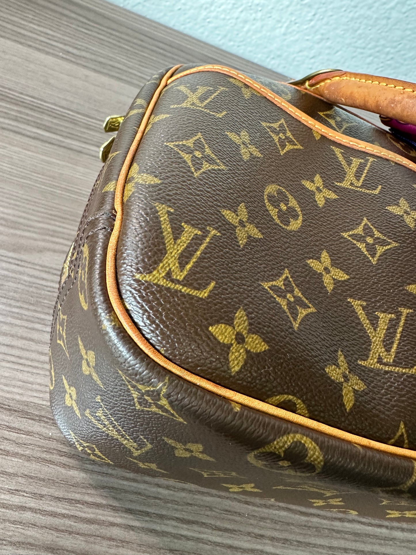 Pre-owned Authentic Louis Vuitton Trouville Monogram Handbag