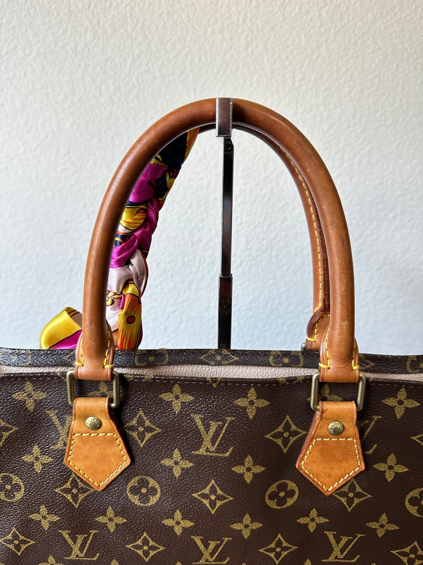 Pre-owned Authentic Louis Vuitton Sac Plat GM Monogram Handbag