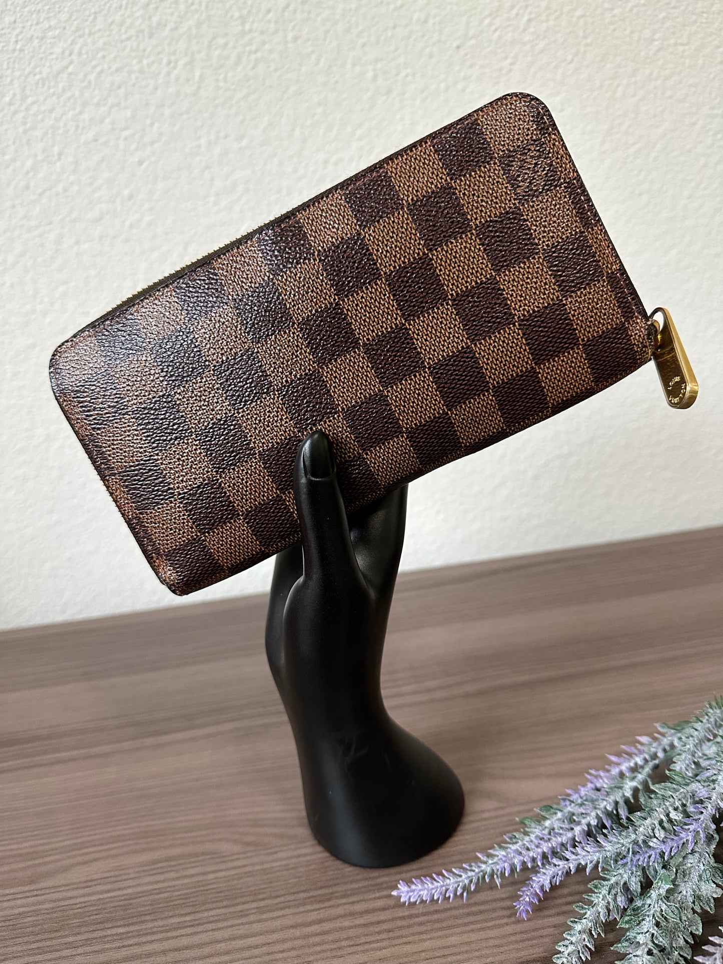 Pre-owned Louis Vuitton Damier Ebene Zippy Long Wallet