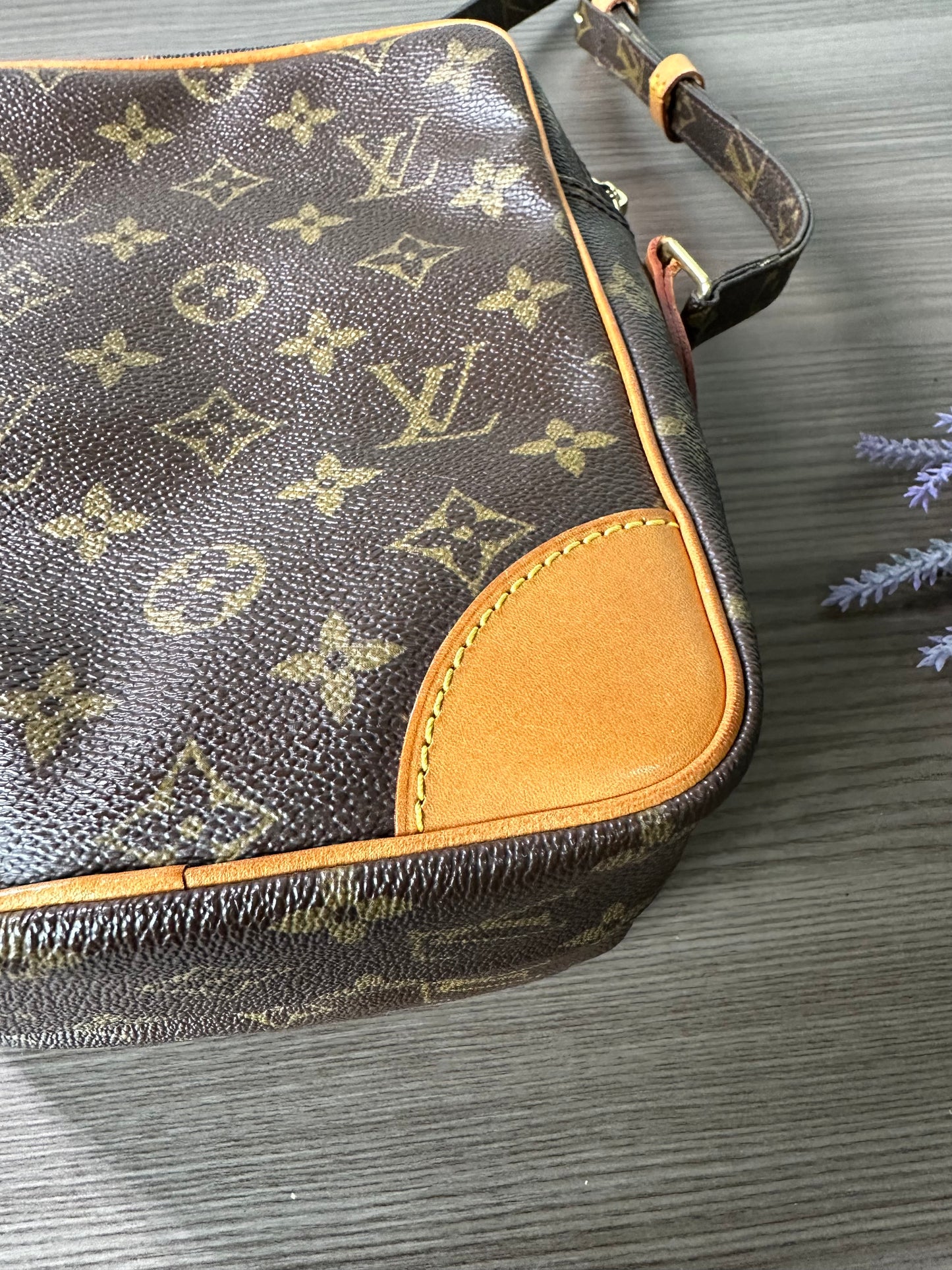 Pre-owned Louis Vuitton Amazon Monogram Crossbody Bag