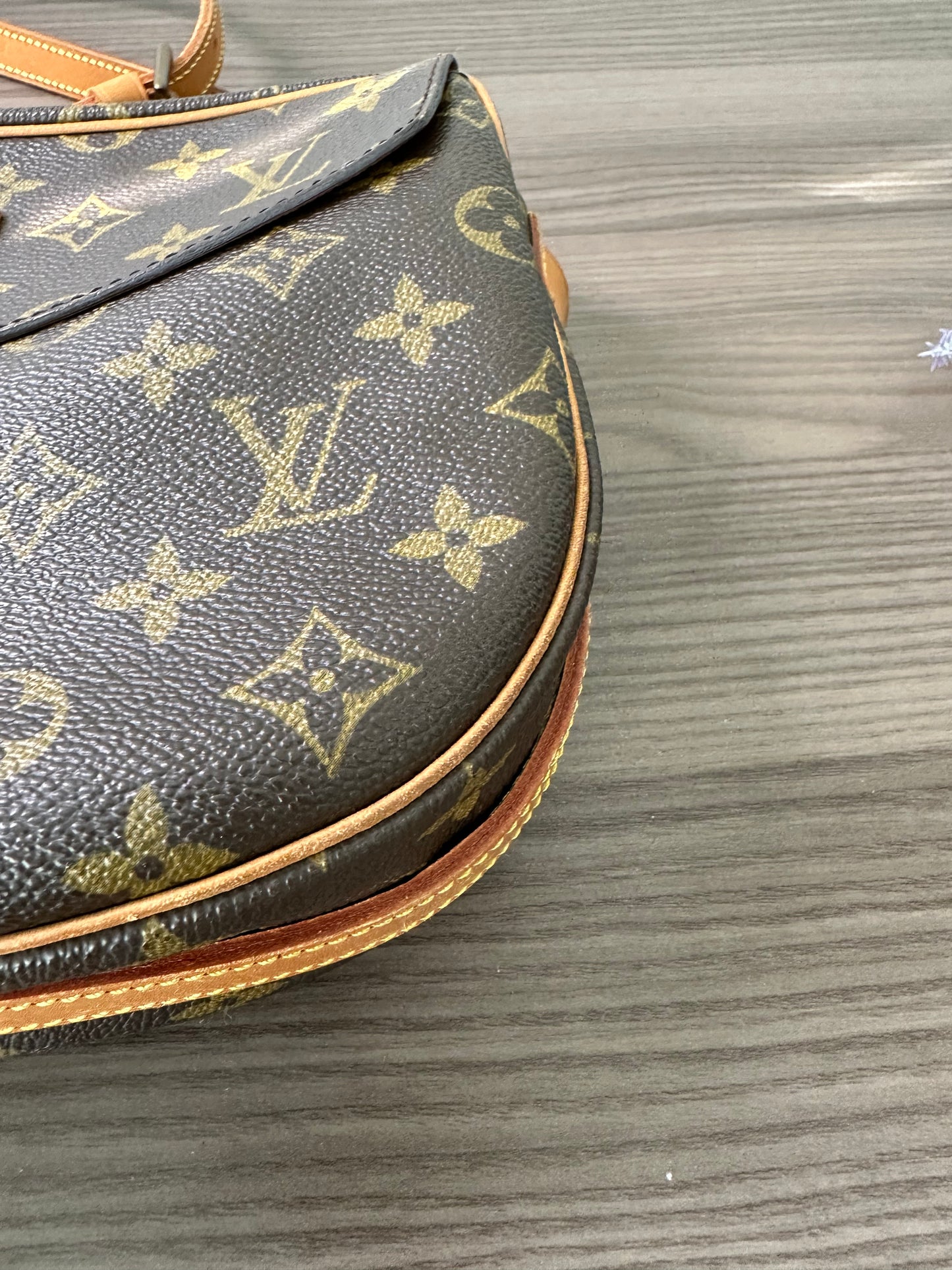 Pre-owned Louis Vuitton Jeune Fille MM Monogram Shoulder / Crossbody Bag